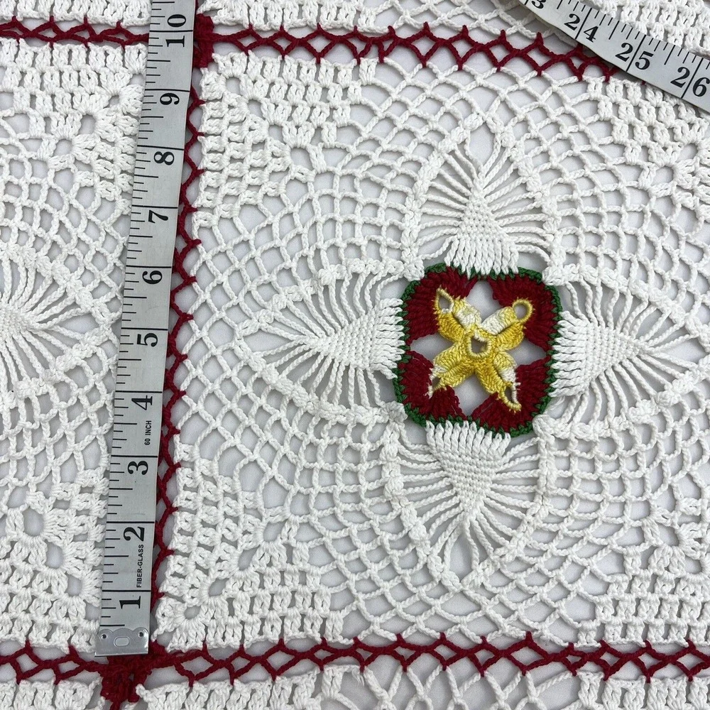 Vintage Crocheted Table Cover Squares White Red 50x70 (Christmas)‎ Gold